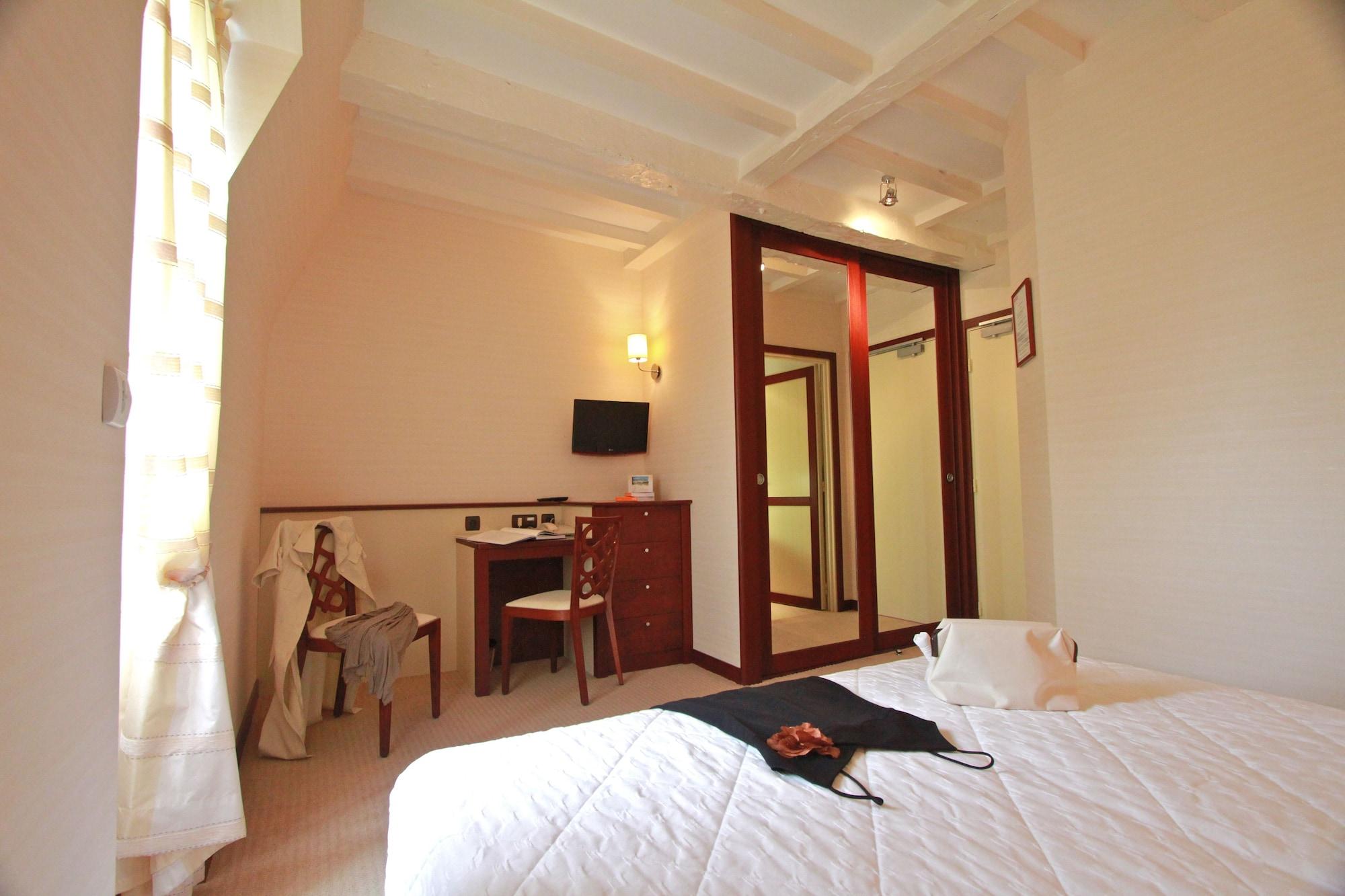 La Malouiniere Des Longchamps - Saint-malo Hotel